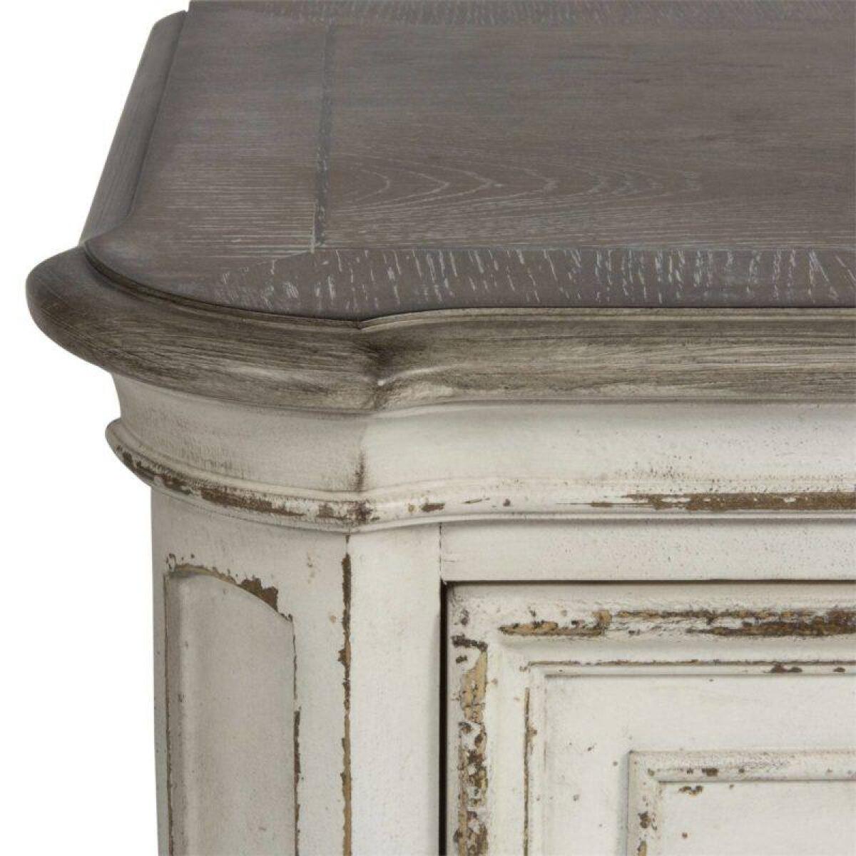 Magnolia Manor 7 Drawer Dresser - Image 4
