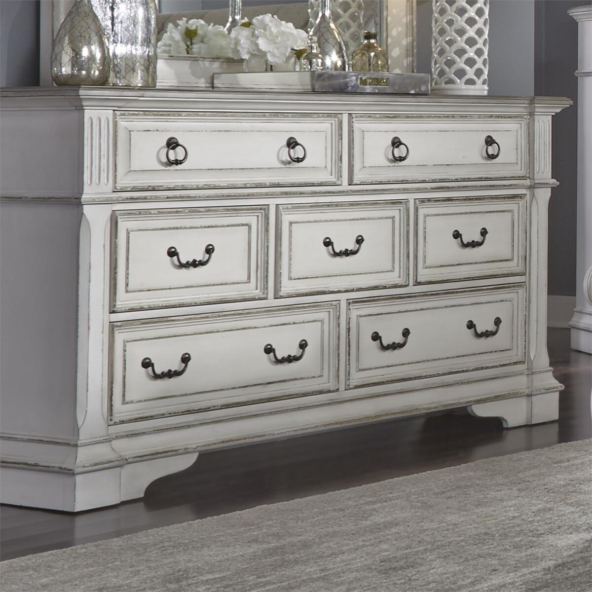 Abbey Park 7 Drawer Dresser - Image 2