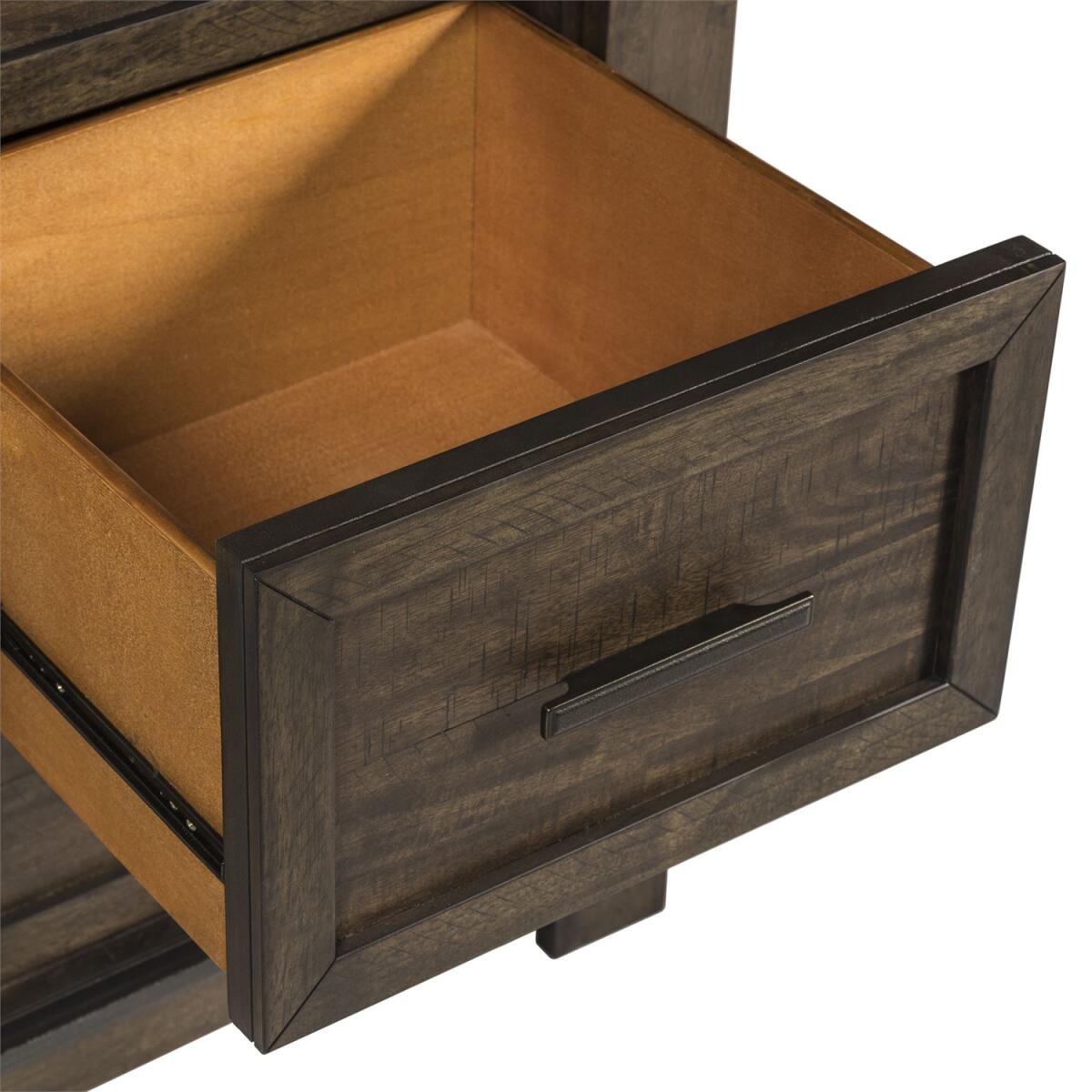 Thornwood Hills Nightstand - Image 3