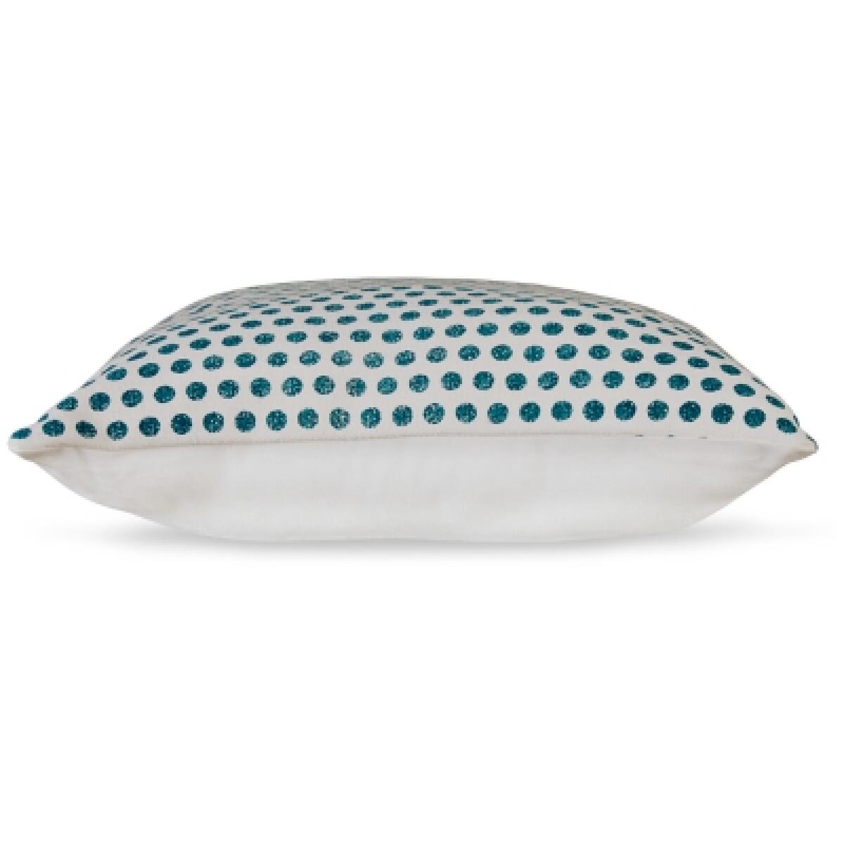 Monique Pillow - Image 4