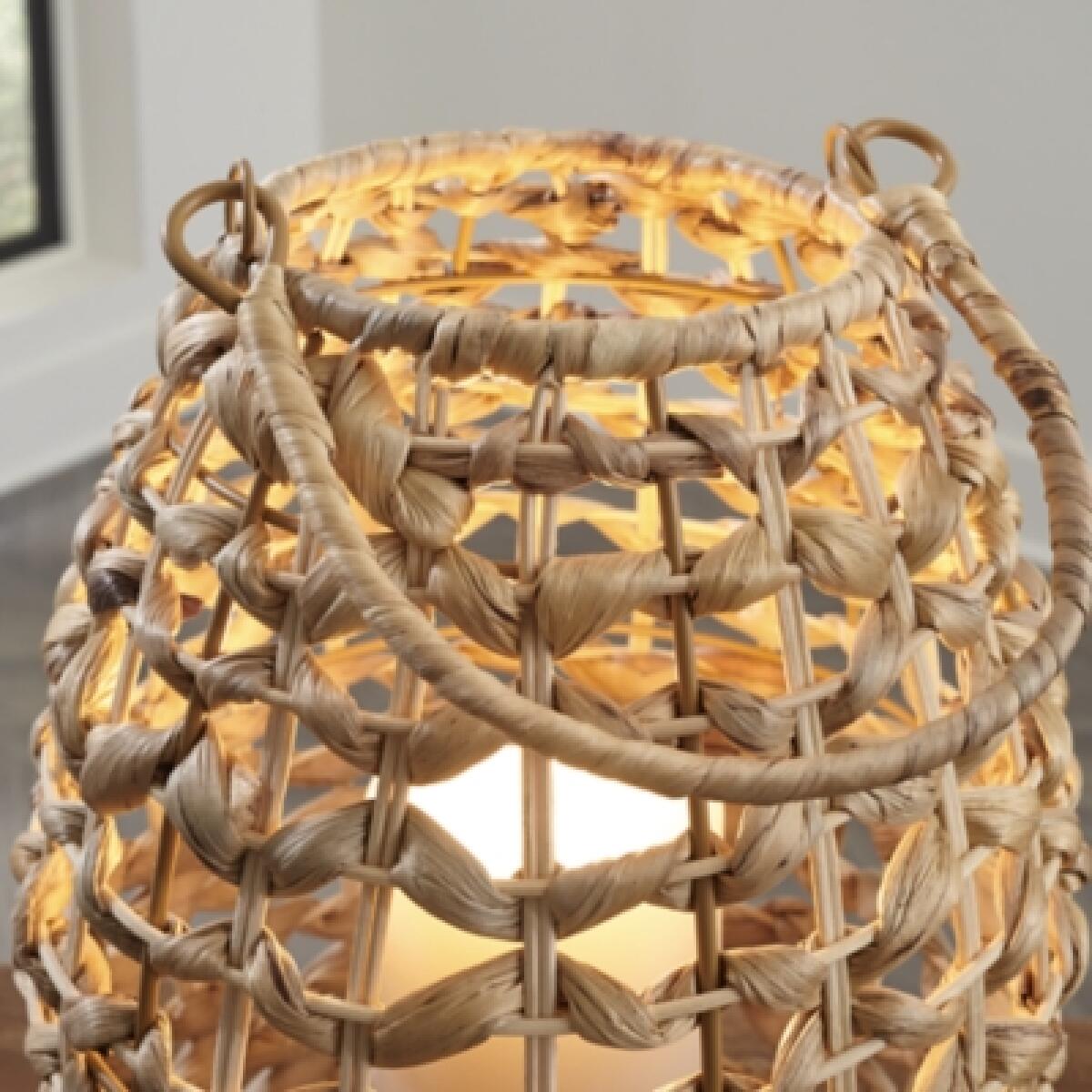 Etta Lantern - Image 5