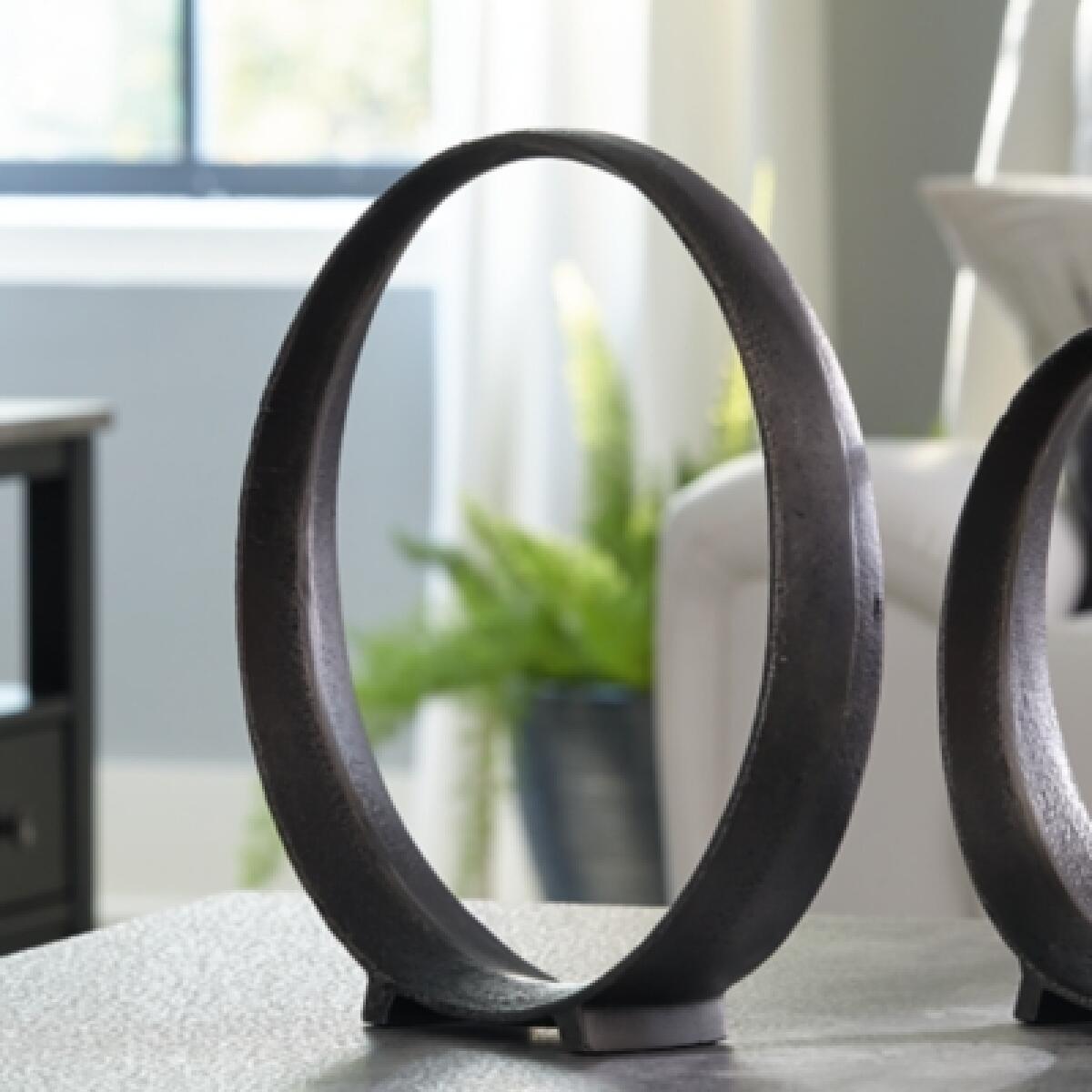 Ryandale Sculpture (Set of 2) - Image 3