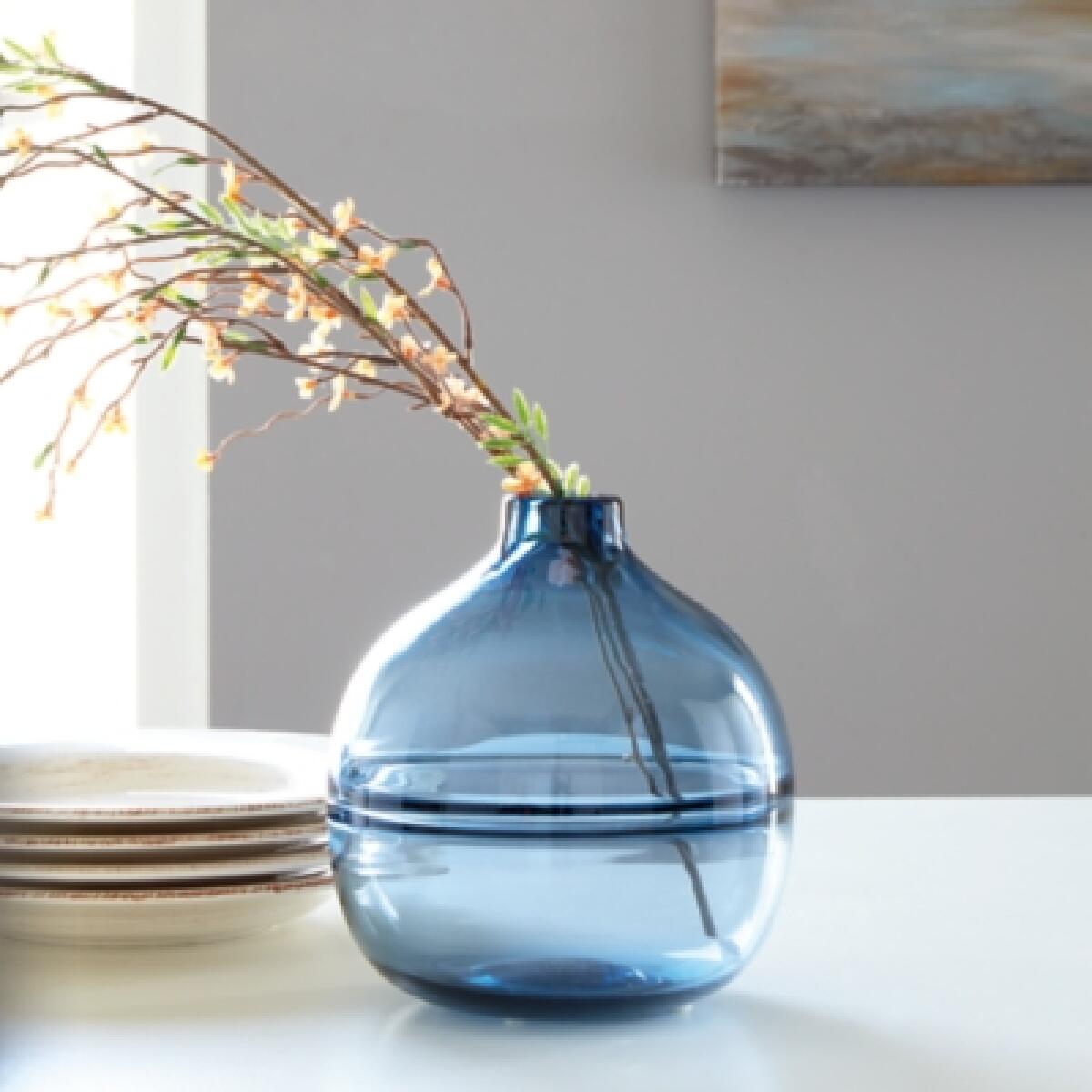 Lemmitt Vase - Image 3