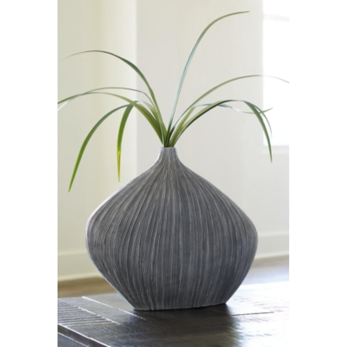 Donya Vase - Image 3