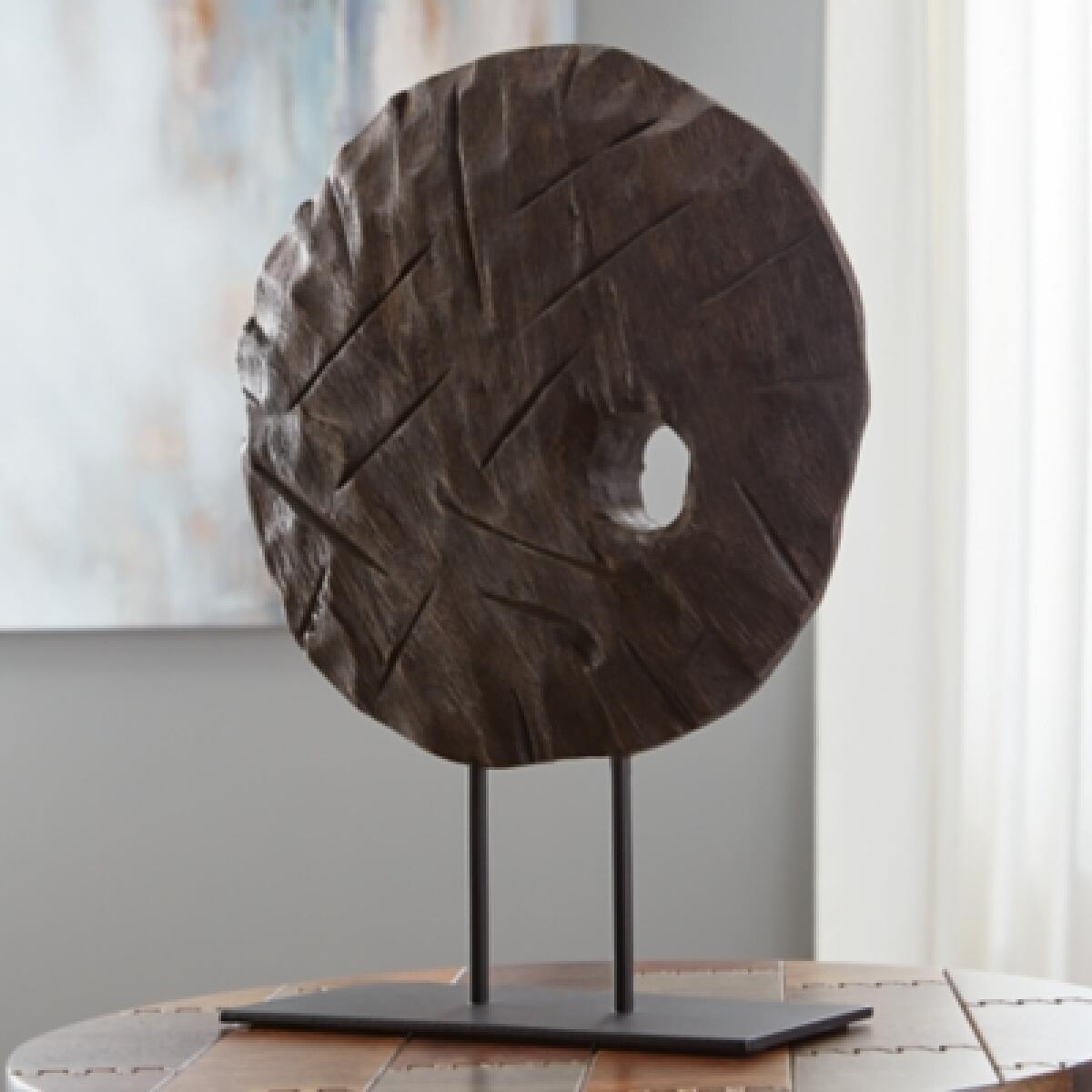 Dashburn Sculpture - Image 3
