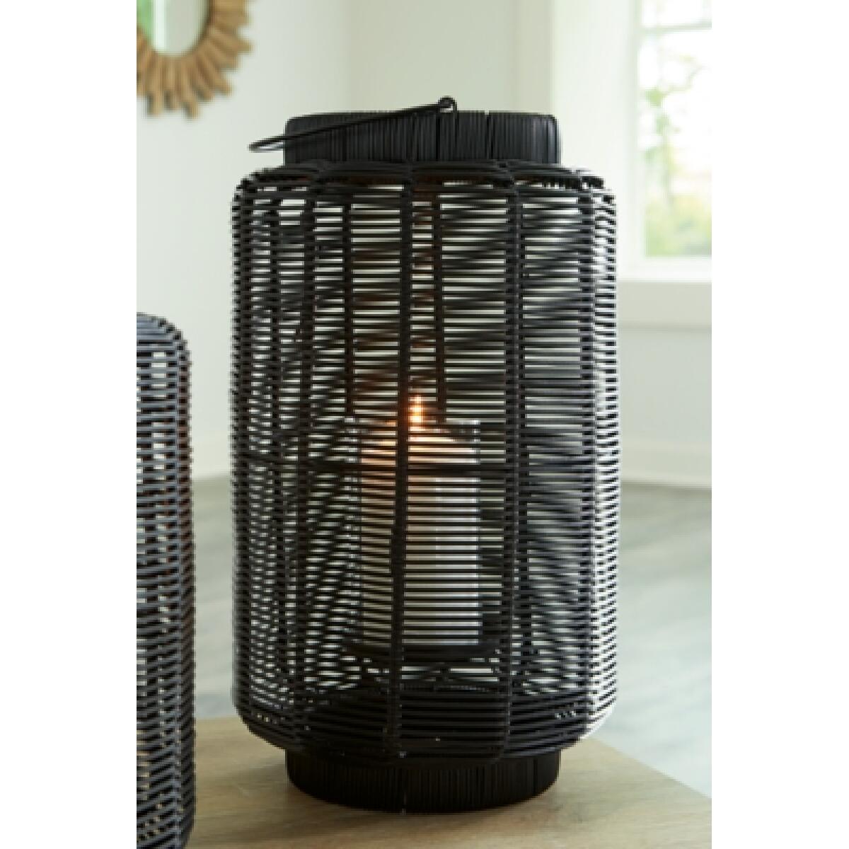 Evonne Lantern - Image 3