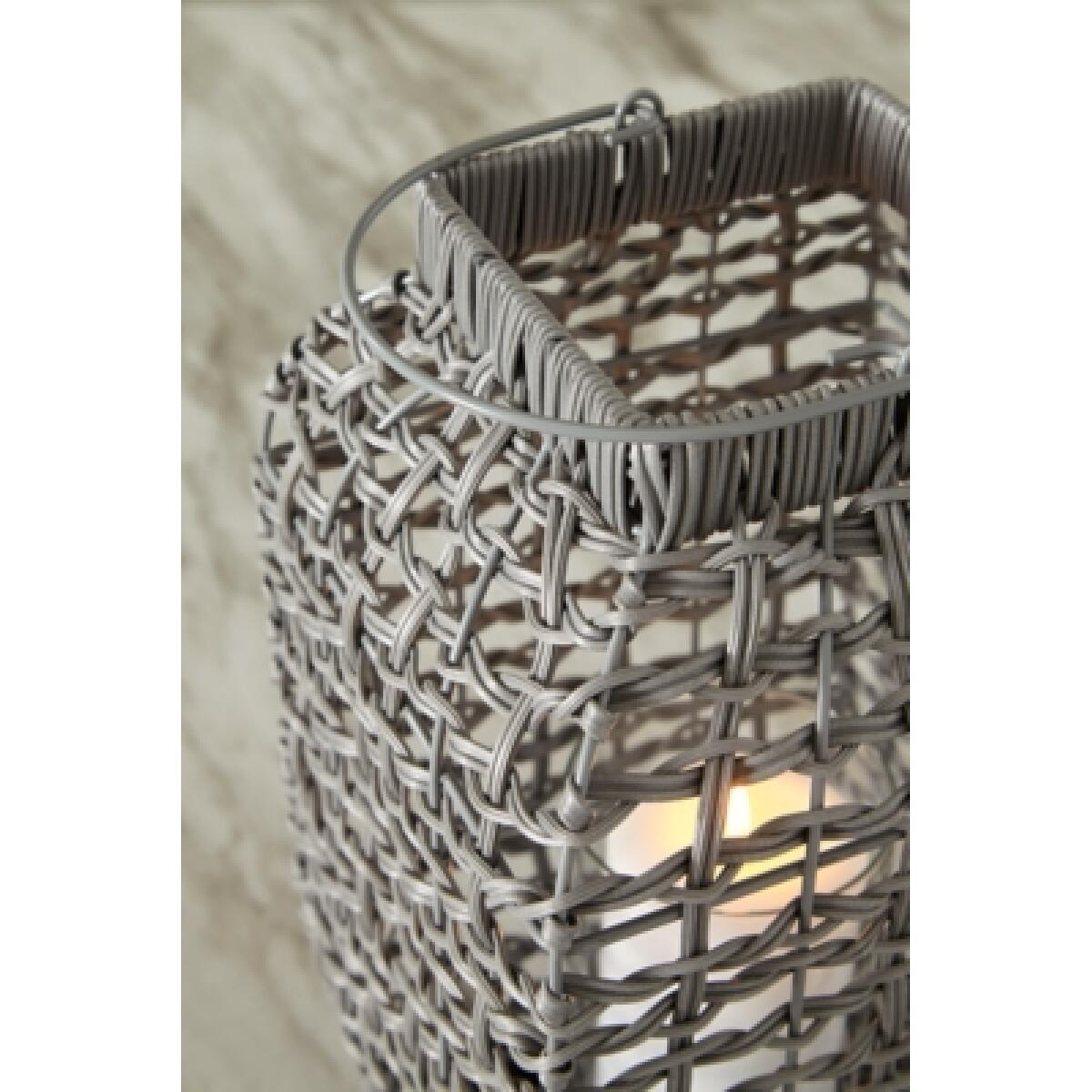 Evonne Lantern - Image 5