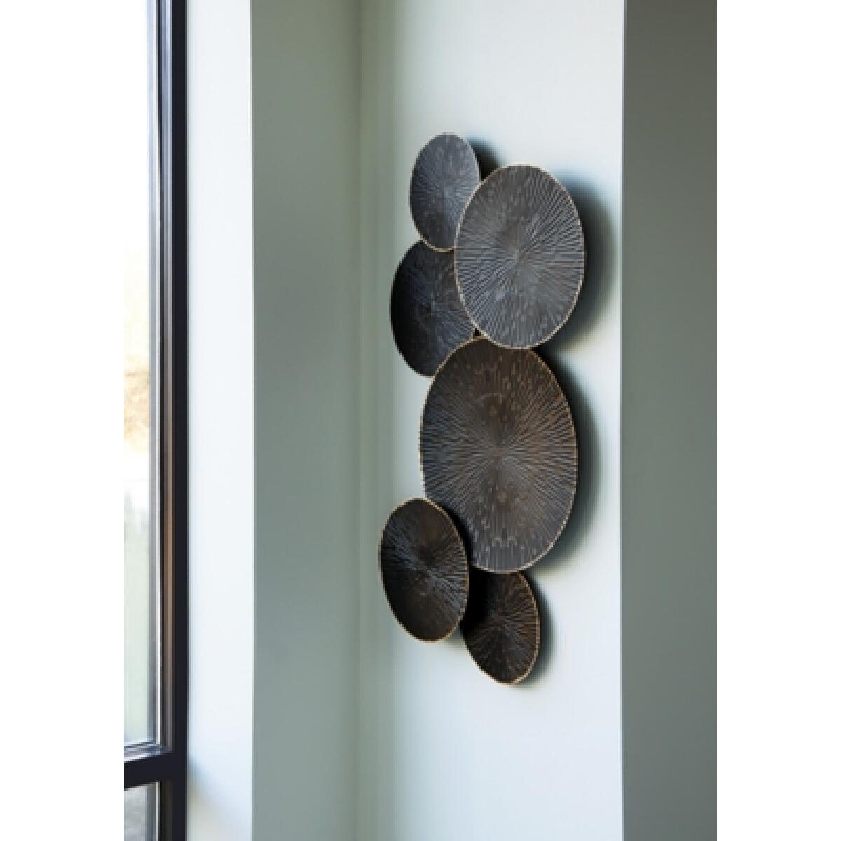 Rhetlen Wall Decor - Image 3