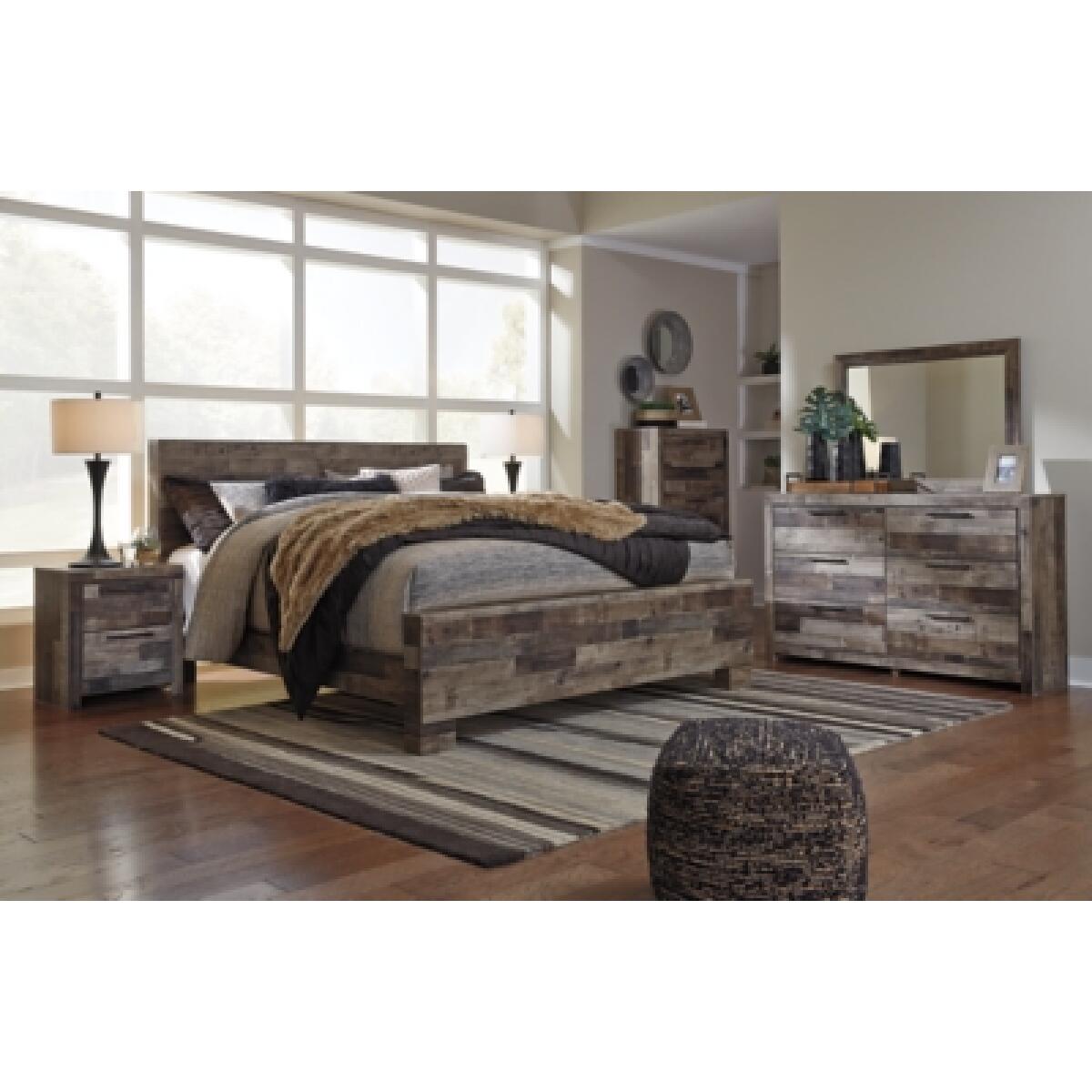 Derekson King Panel Bed - Image 6