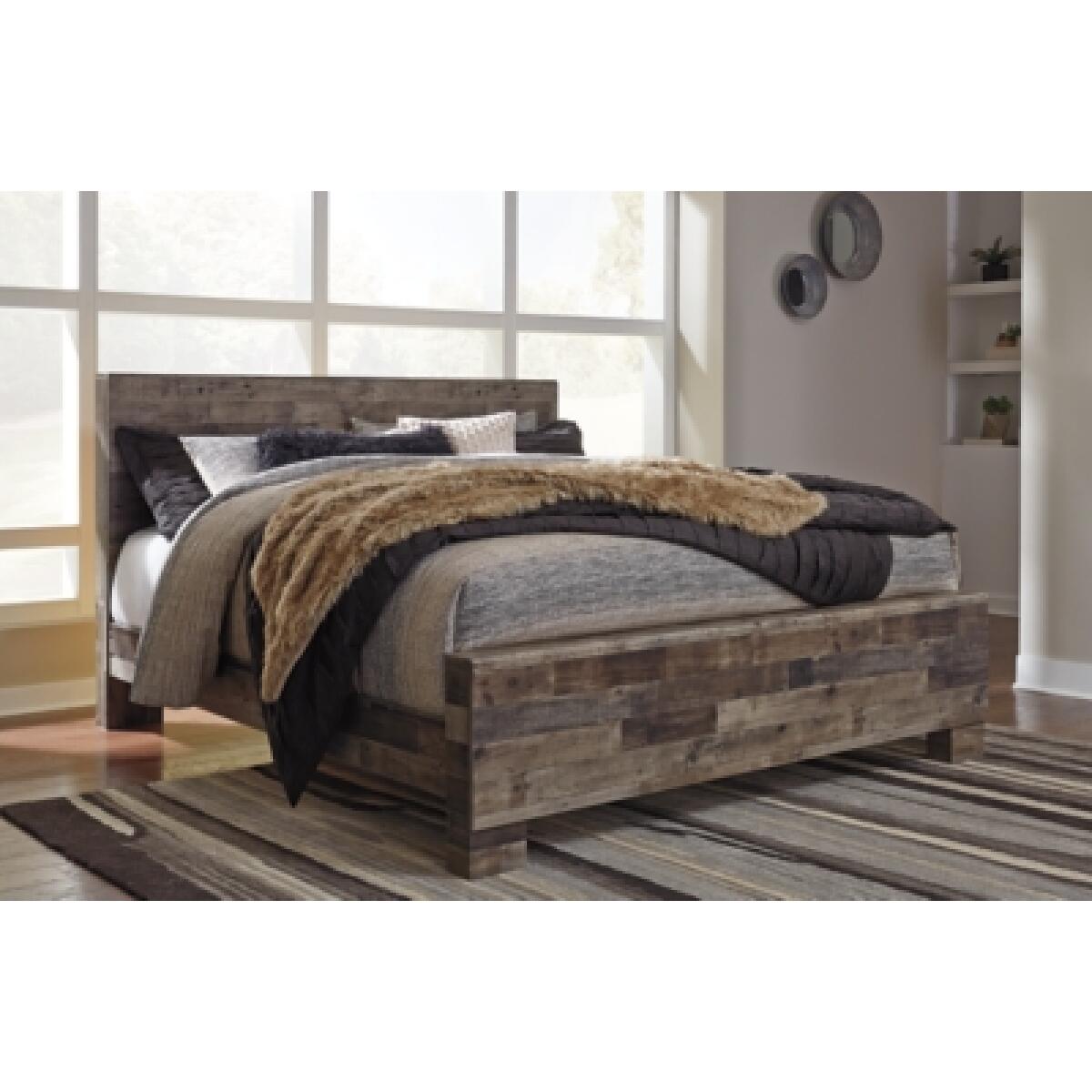 Derekson King Panel Bed - Image 3