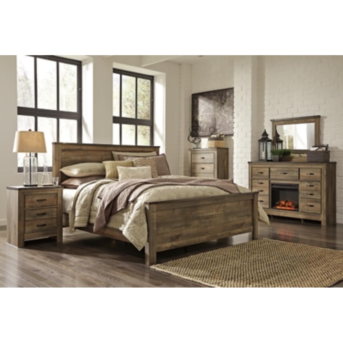 Trinell King Panel Bed - Image 5