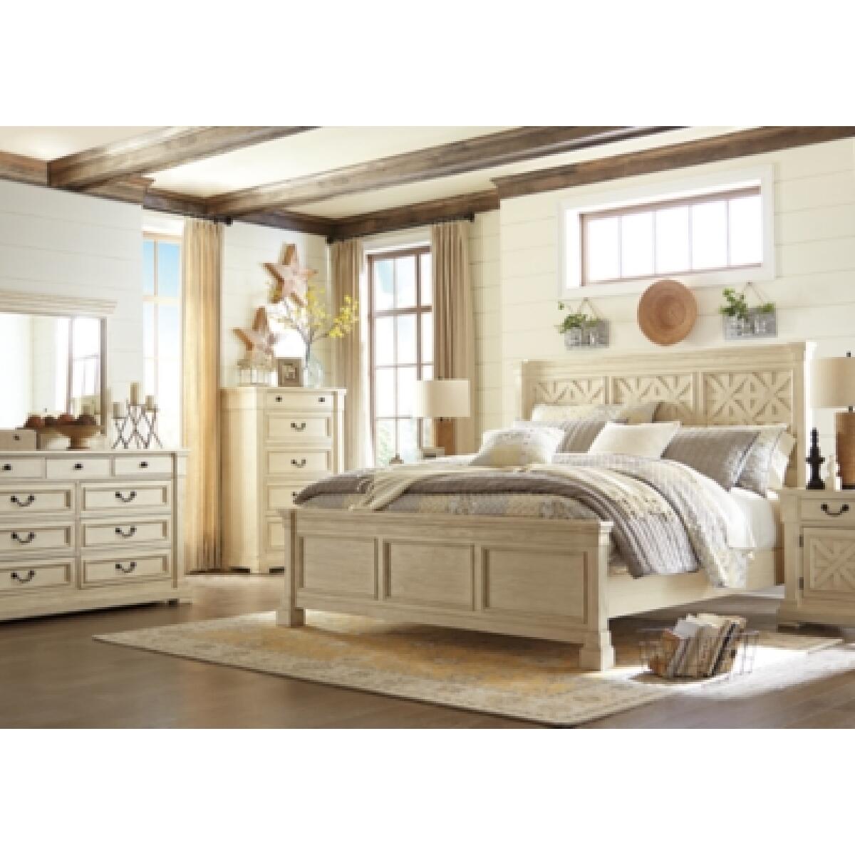 Bolanburg Nightstand - Image 11