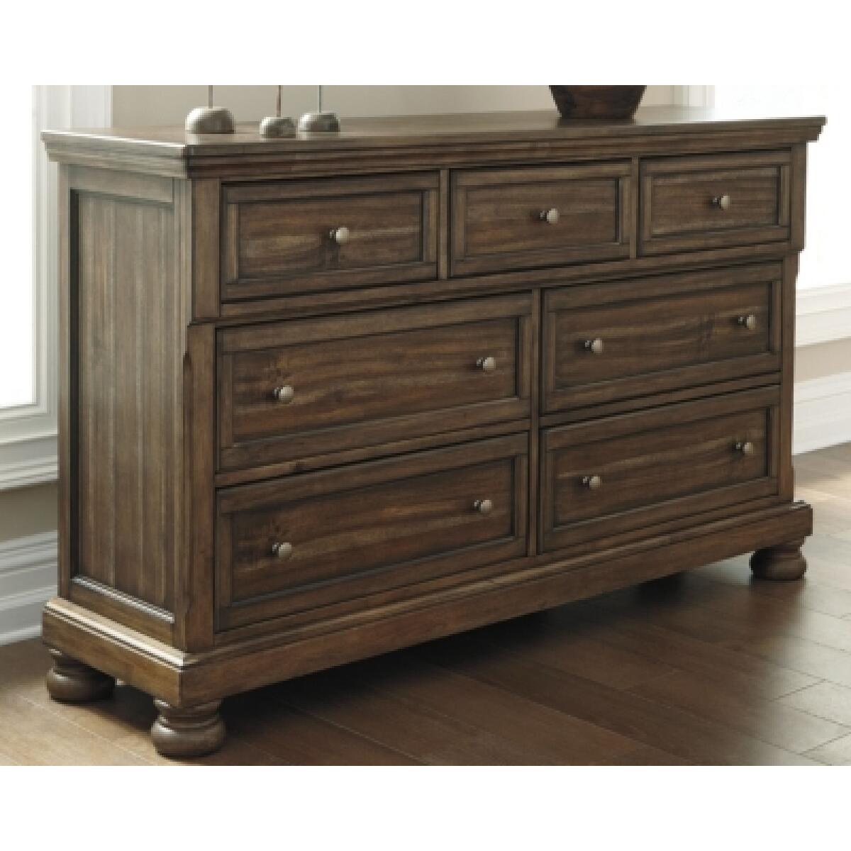Flynnter Dresser - Image 3
