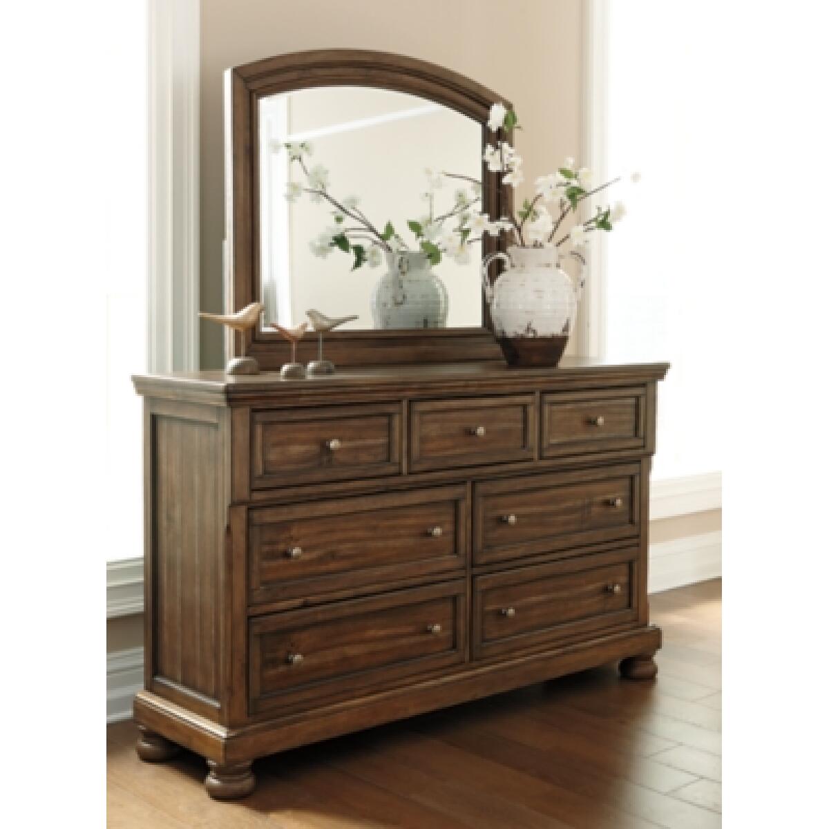 Flynnter Dresser and Mirror - Image 3
