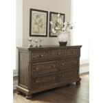 Flynnter Dresser