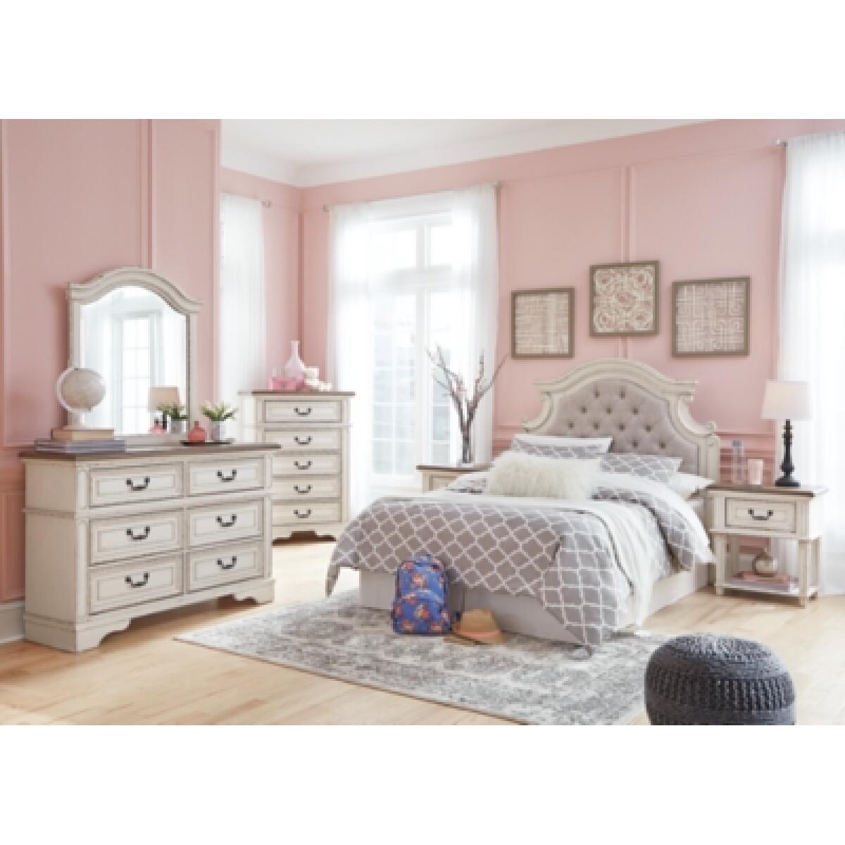 Realyn Nightstand - Image 12
