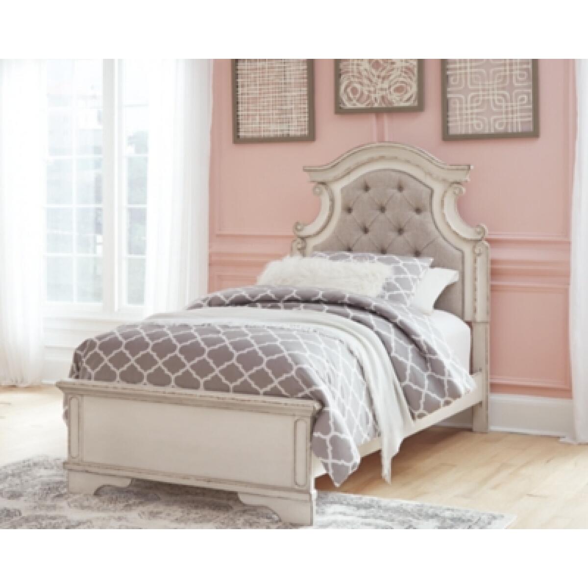 Realyn Twin Panel Bed - Image 3