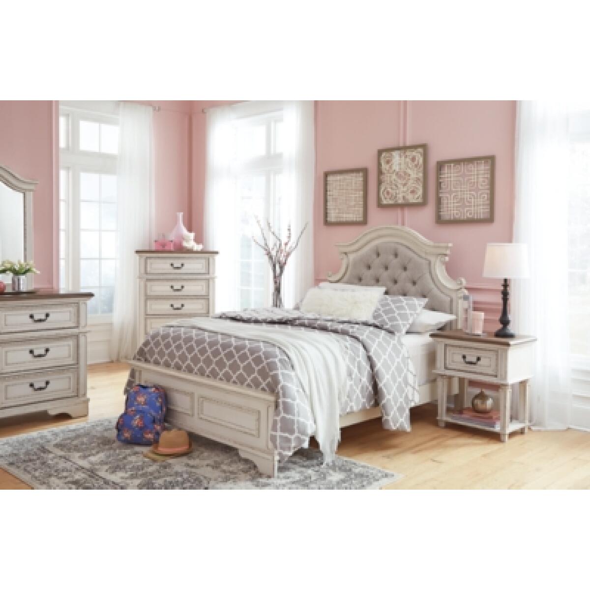 Realyn Full Panel Bed - Image 10