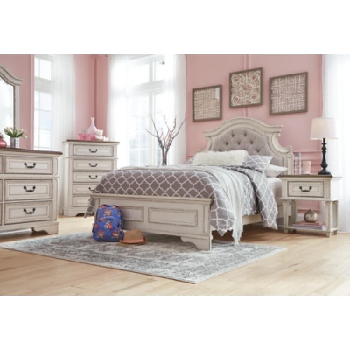 Realyn Full Panel Bed - Image 11