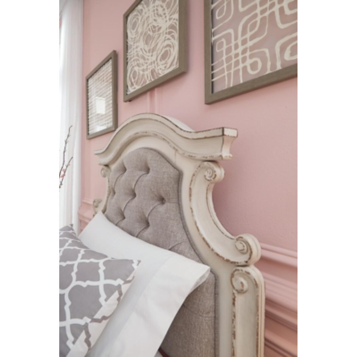 Realyn Twin Panel Bed - Image 4