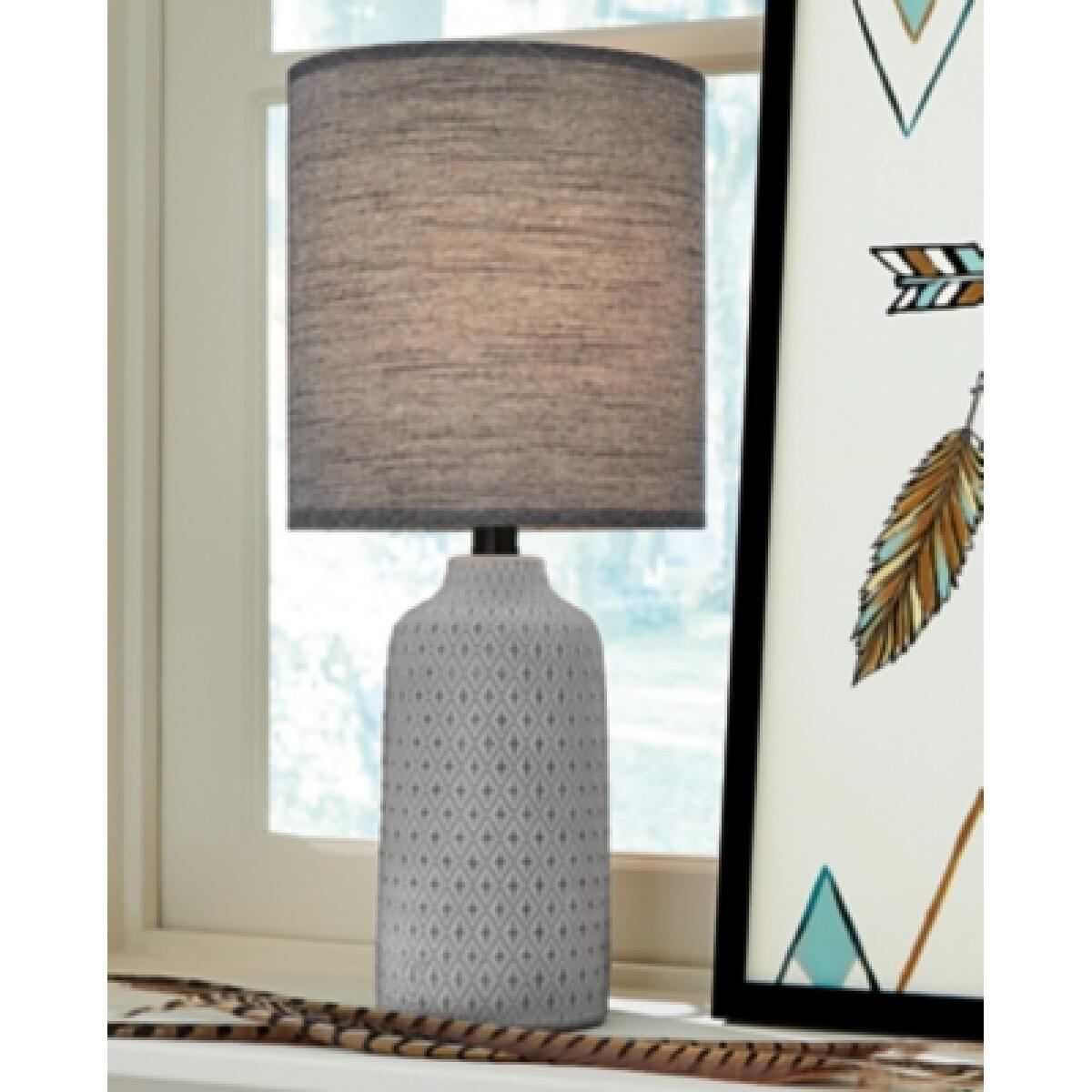 Donnford Table Lamp - Image 3