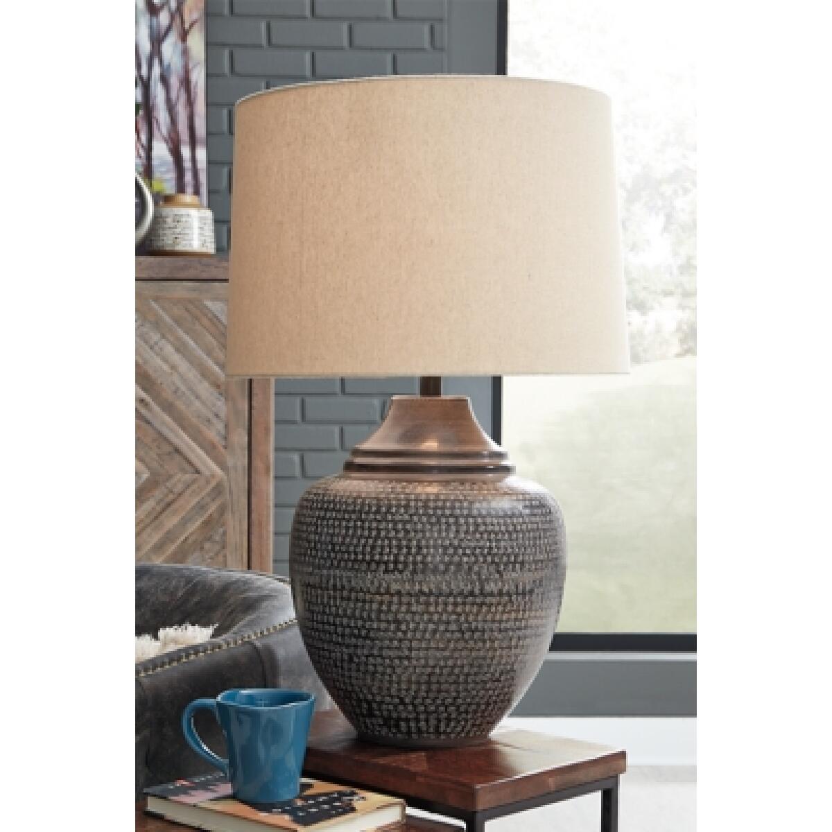 Olinger Table Lamp - Image 3