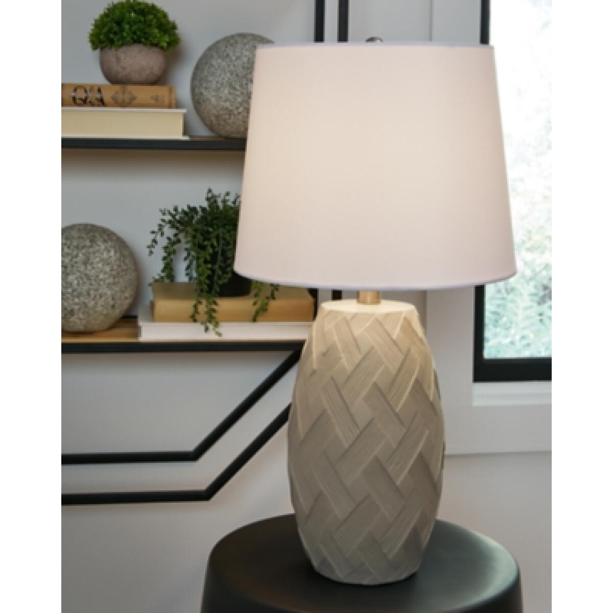 Tamner Table Lamp (Set of 2) - Image 2