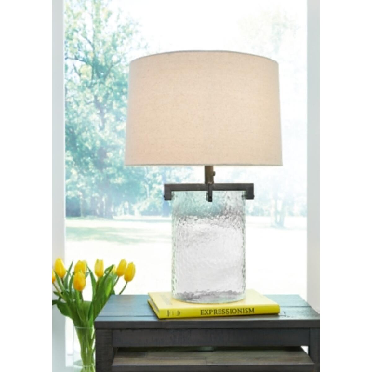 Fentonley Table Lamp - Image 3