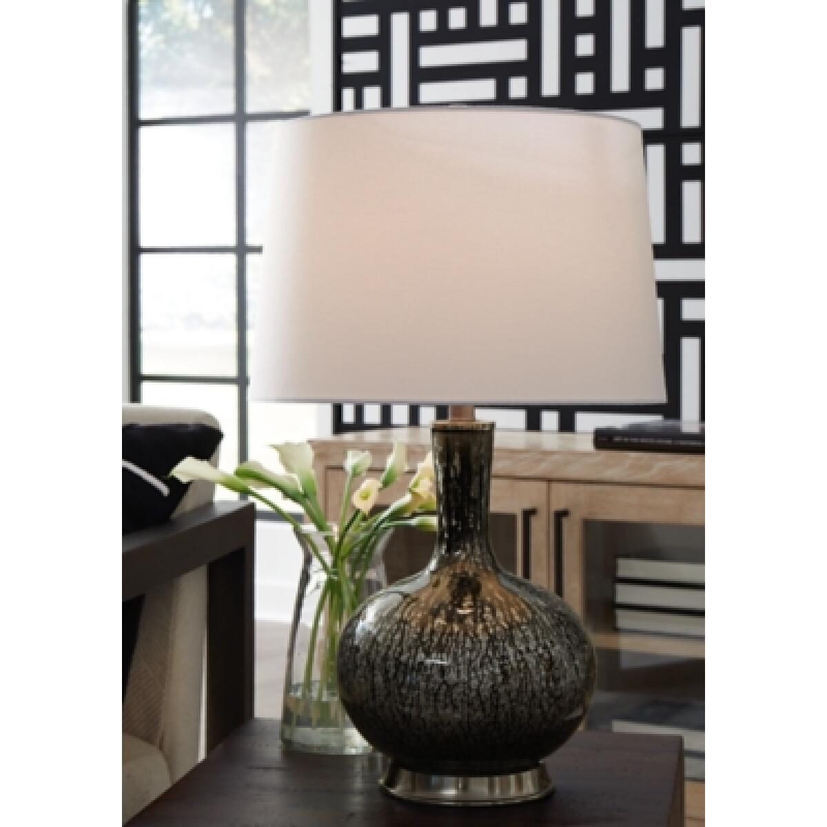 Tenslow Table Lamp - Image 3