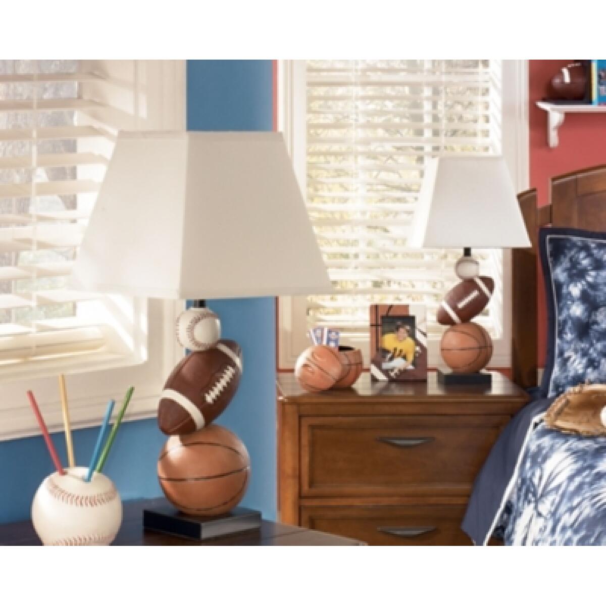 Nyx Table Lamp - Image 4