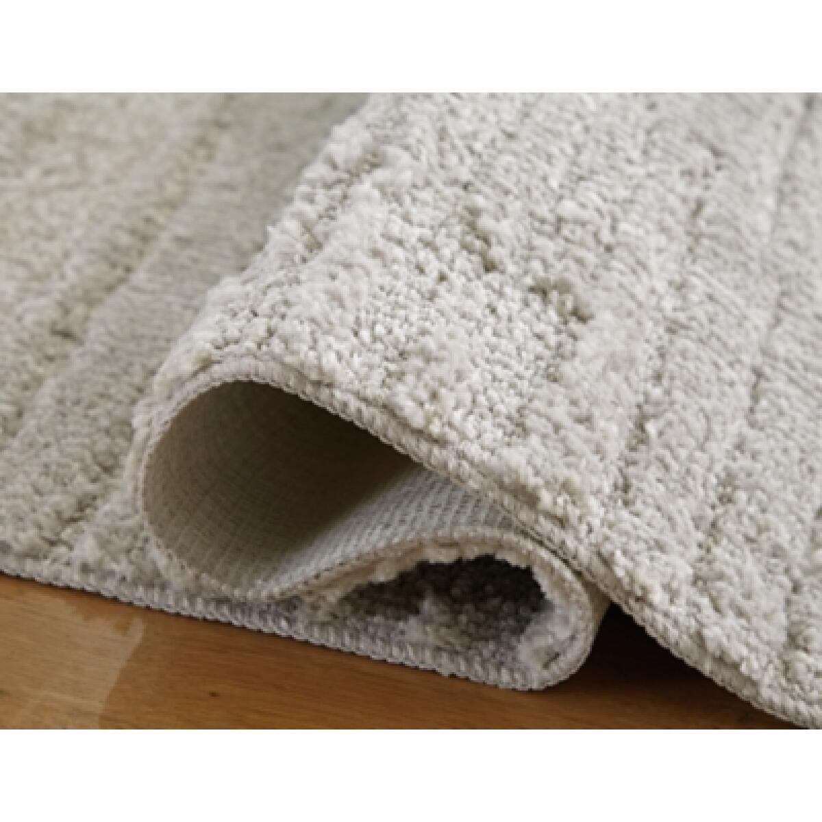 Ivygail 7'5" x 9'6" Rug - Image 5