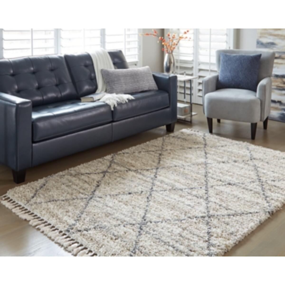 Abdalah 7'10" x 9'10" Rug - Image 3