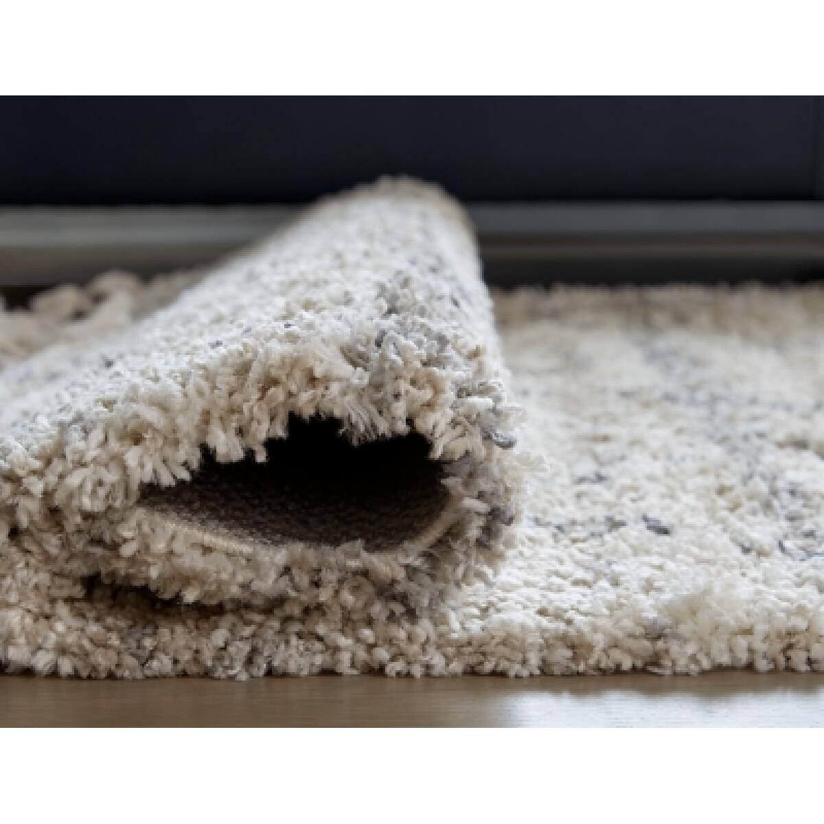 Abdalah 7'10" x 9'10" Rug - Image 5