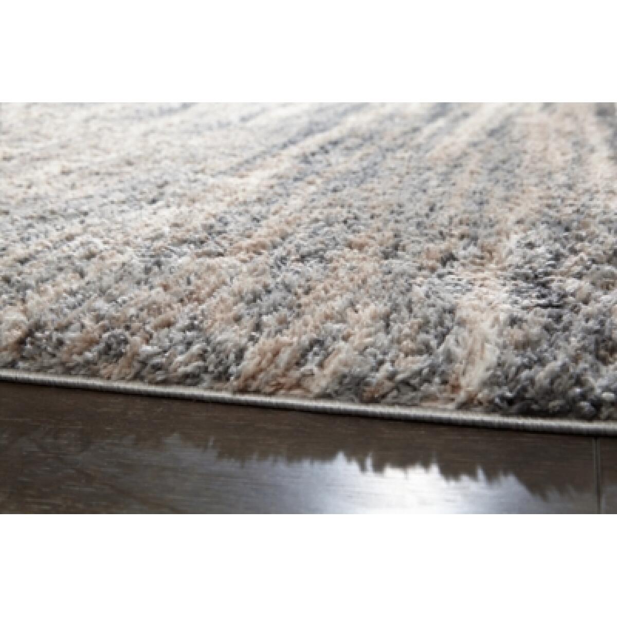 Gizela 7'10" x 10' Rug - Image 4