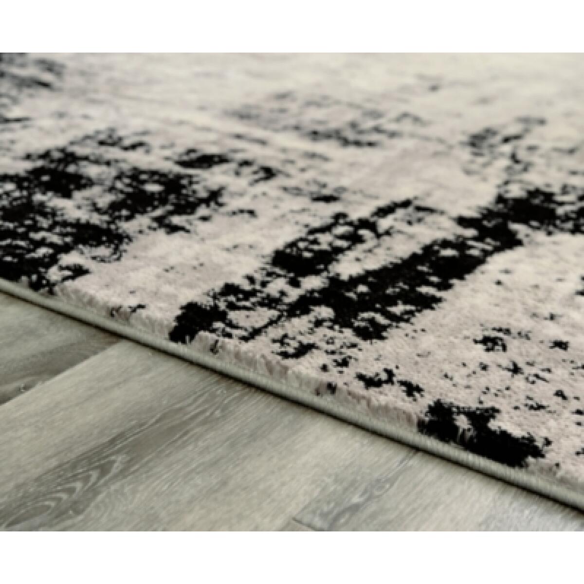 Zekeman 5'3" x 7'7" Rug - Image 4