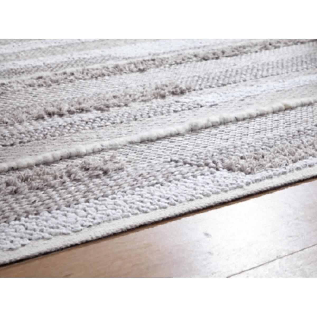 Oranford 7'8" x 10' Rug - Image 4