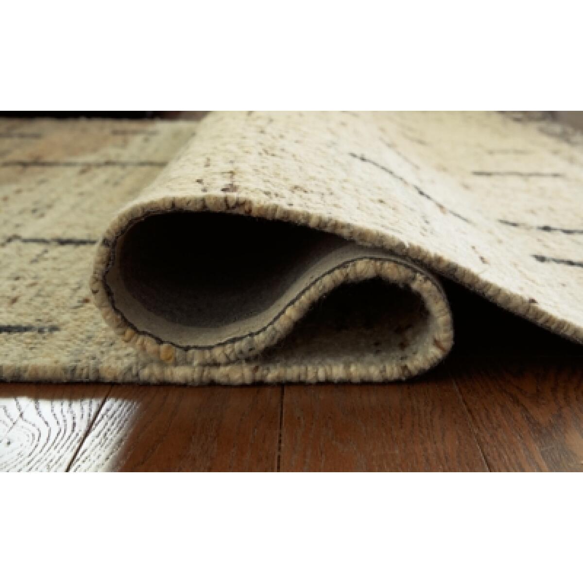 Mortis 5' x 7' Rug - Image 5