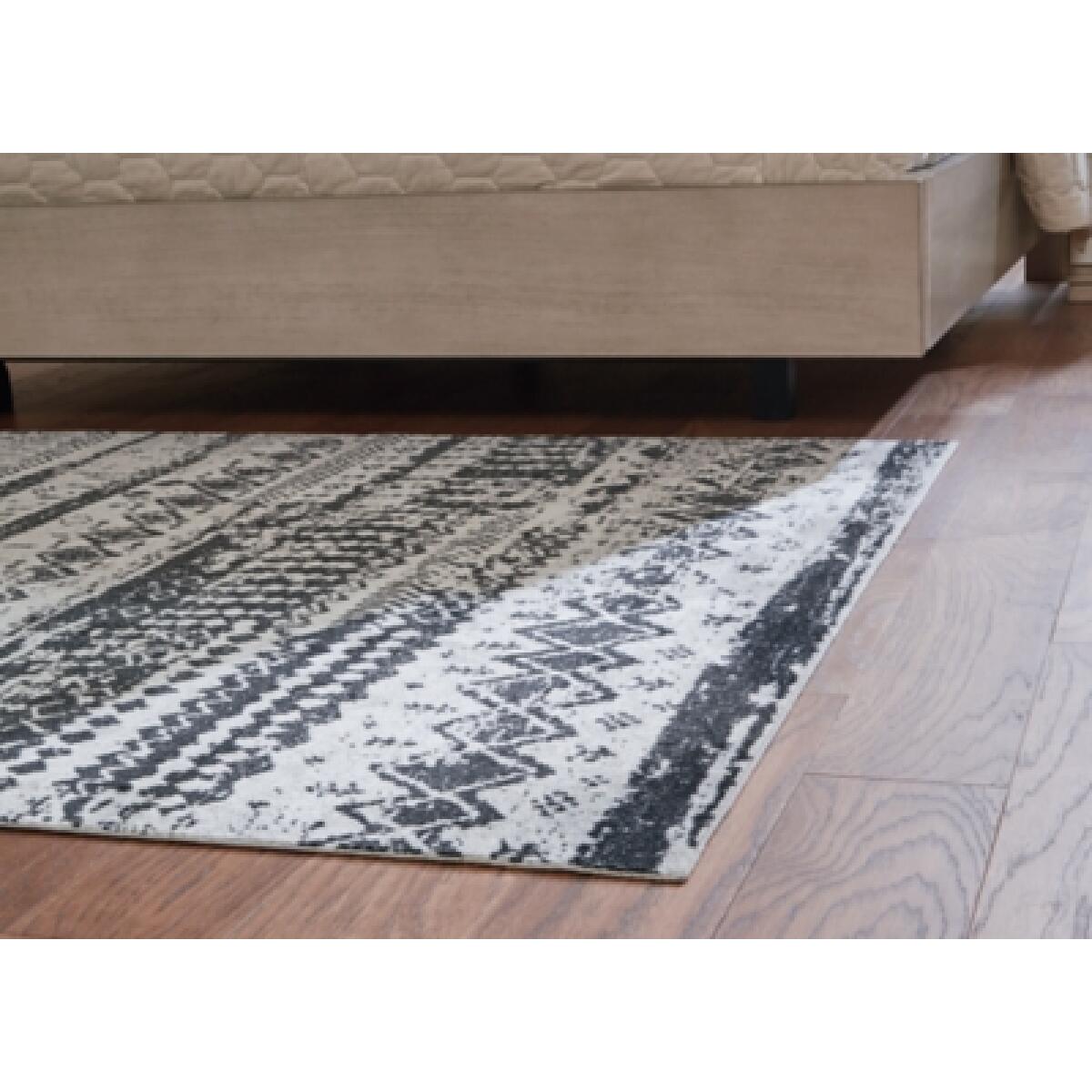Devman 5'2" x 6'10" Washable Rug - Image 4