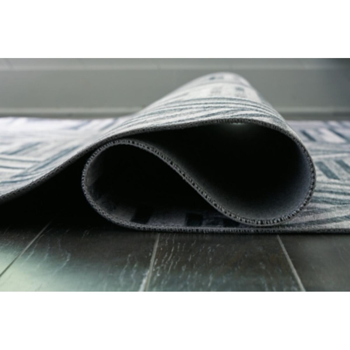 Adalock 5' x 7' Rug - Image 5