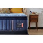 Stearns and Foster Lux Hybrid Soft Mattress - Image 4