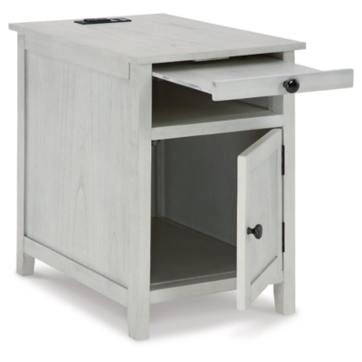 Treytown Chairside End Table - Image 4