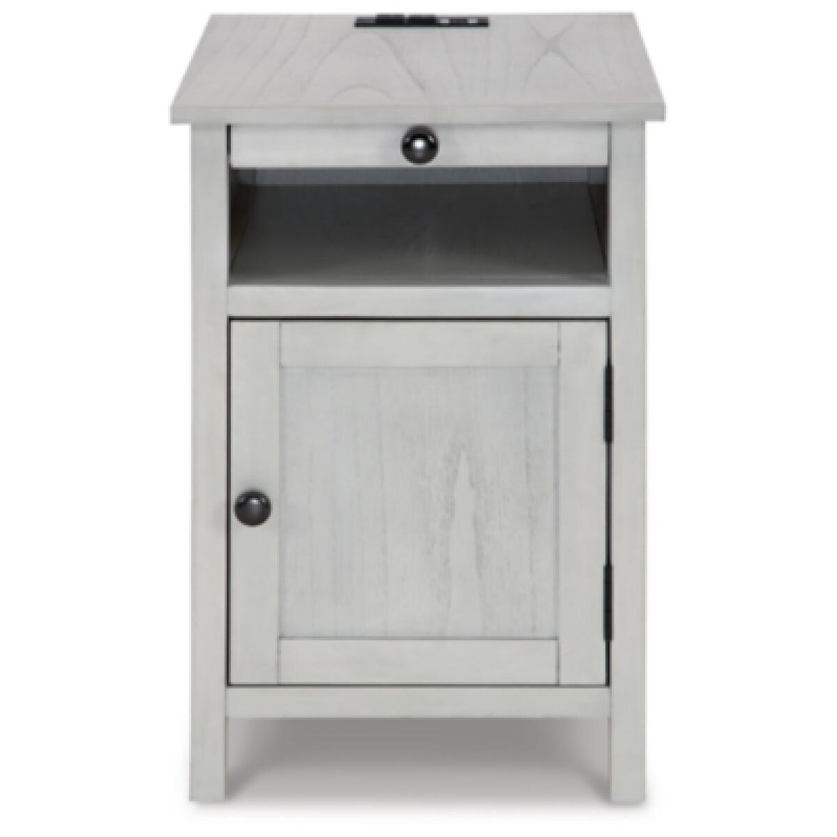 Treytown Chairside End Table - Image 5