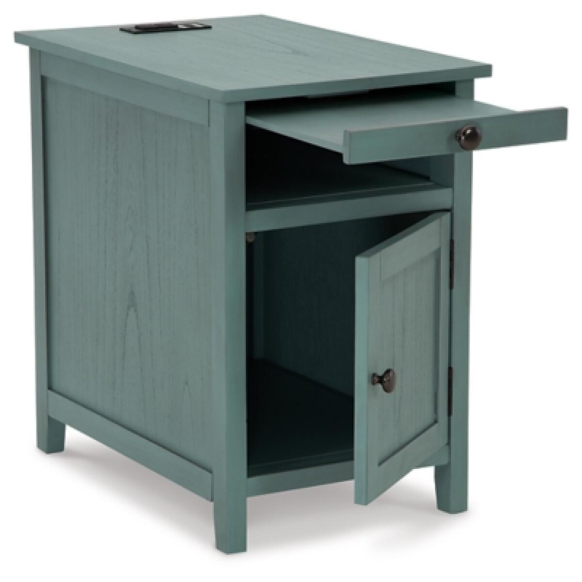 Treytown Chairside End Table - Image 4