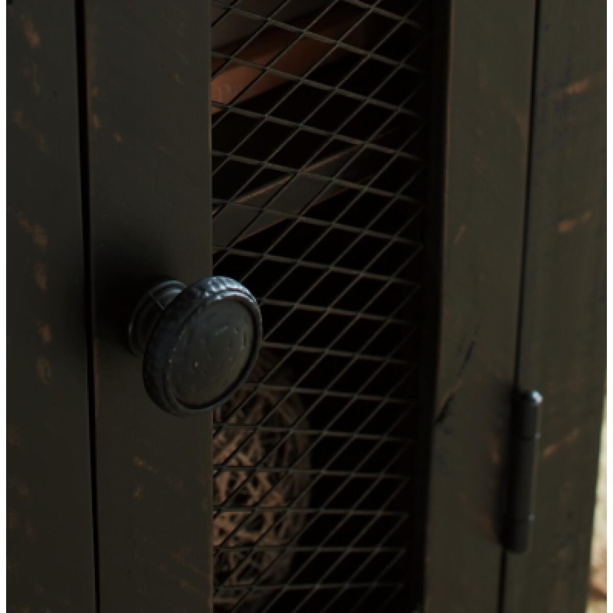 Valebeck Chairside End Table - Image 6