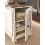 Realyn Chairside End Table - Image 7
