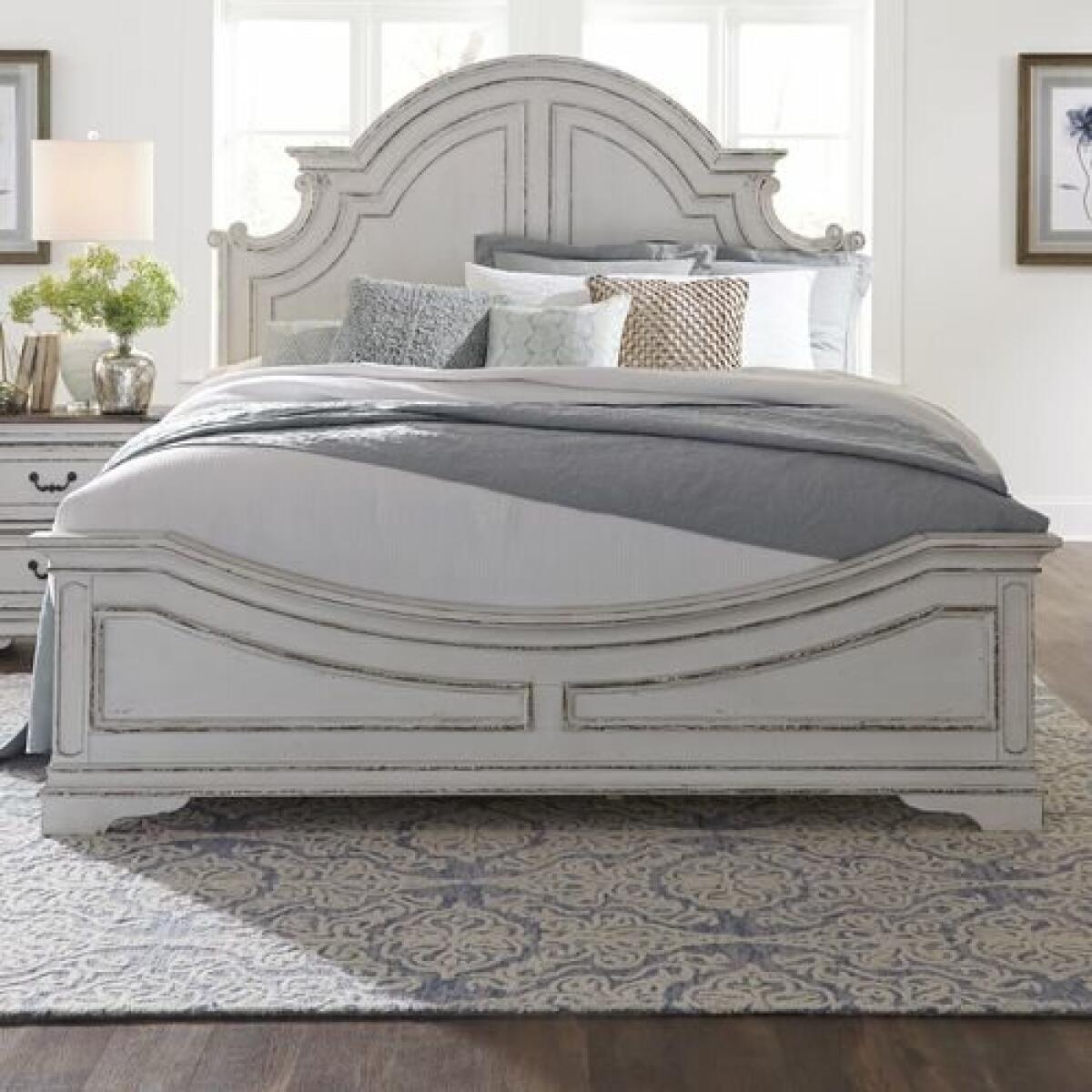 Magnolia Manor Queen Panel Bed - Image 2