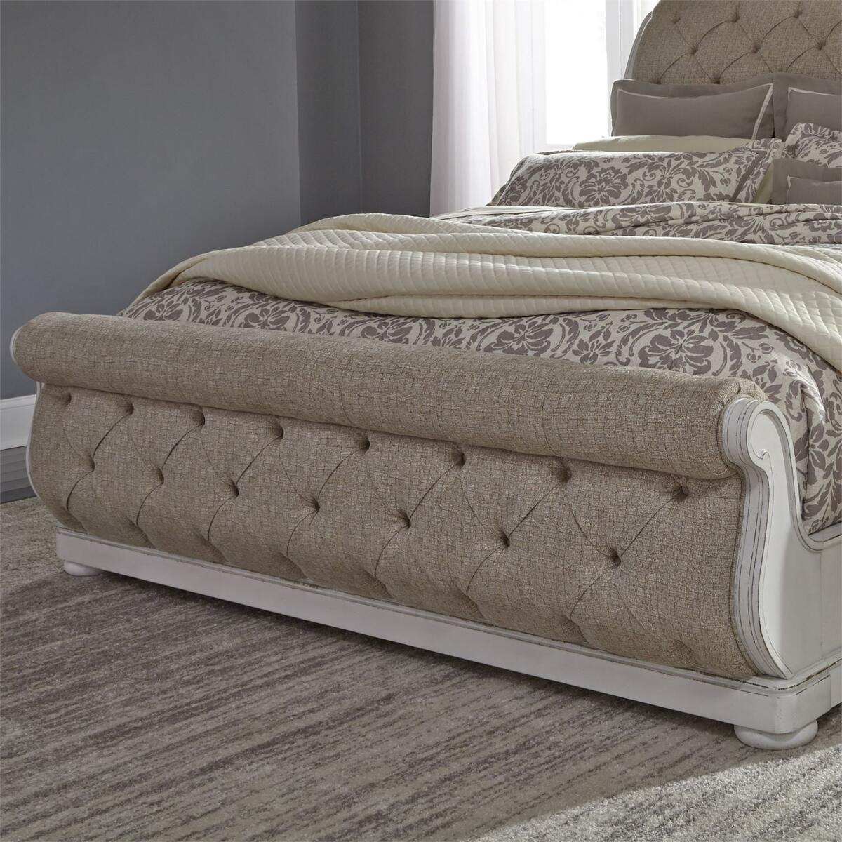 Abbey Park Queen Upholstered Sleigh Bed - Image 4
