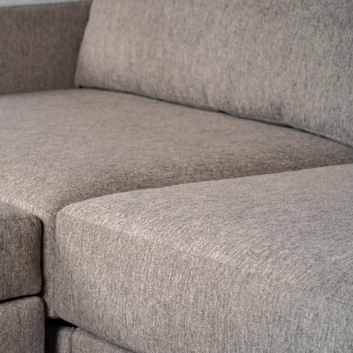 Flex 5-Seat Sectional with Standard Arm and Ottoman by homestyles - Image 4