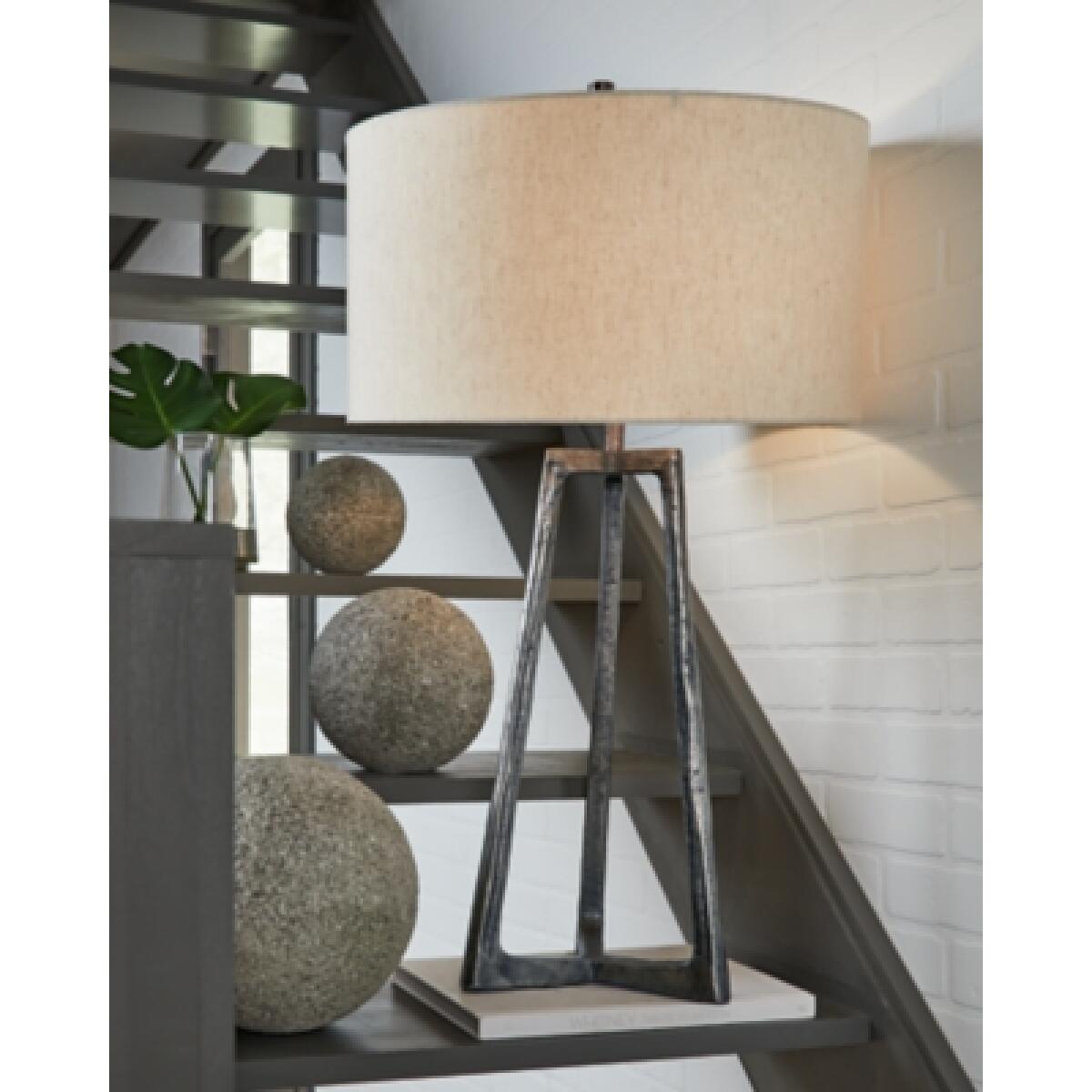 Ryandale Table Lamp - Image 3