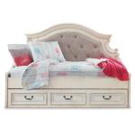 Realyn Twin Day Bed - Image 4